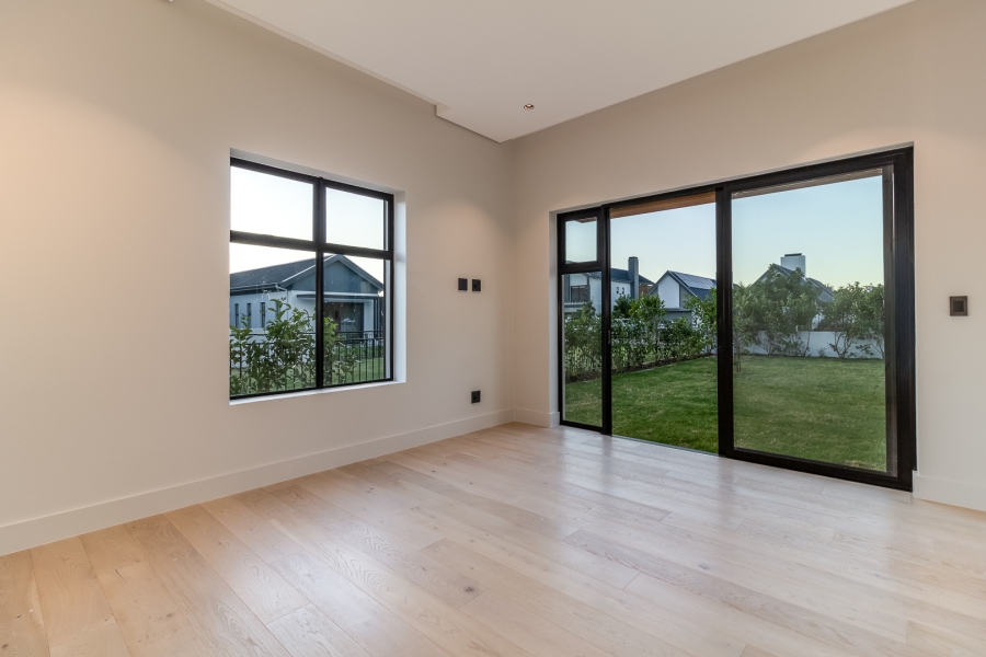 4 Bedroom Property for Sale in Pearl Valley at Val de Vie Western Cape